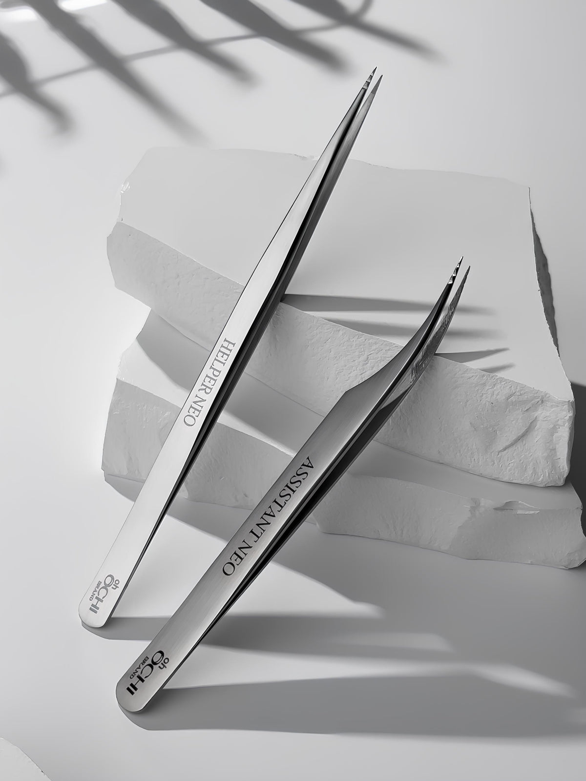 OhOchi "ASSISTANT" Tweezer
