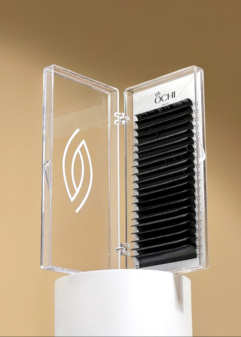 Oh OCHI Black Lash Extensions