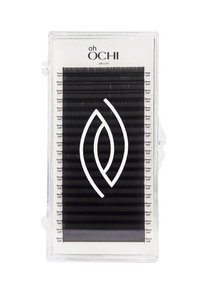 Oh OCHI Black Lash Extensions